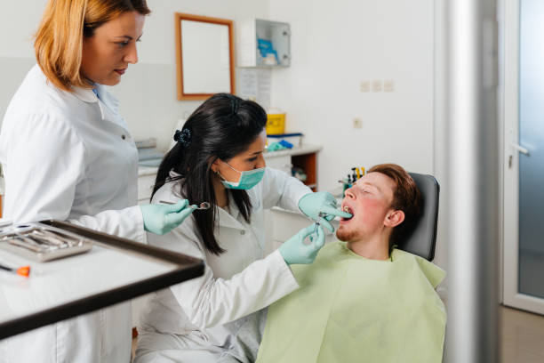 Best Cracked Tooth Emergency Dentist  in Bayside Gardens, OR
